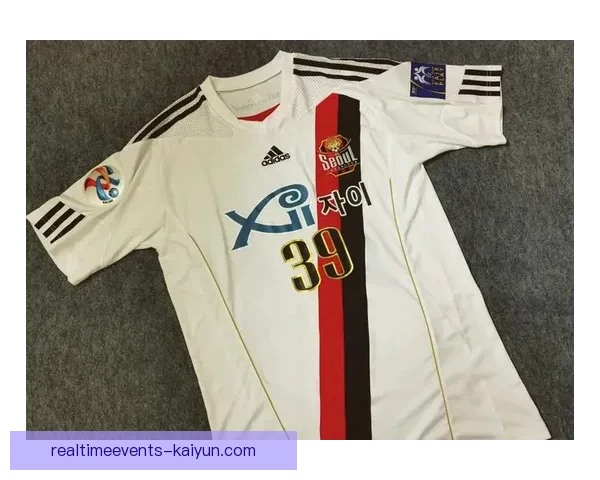 Lautaro 首次披国家队战袍，迎来新篇章，未来表现备受期待